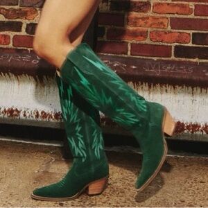 Women’s Dingo Size 11 Medium Green Leather Cowboy Boots
